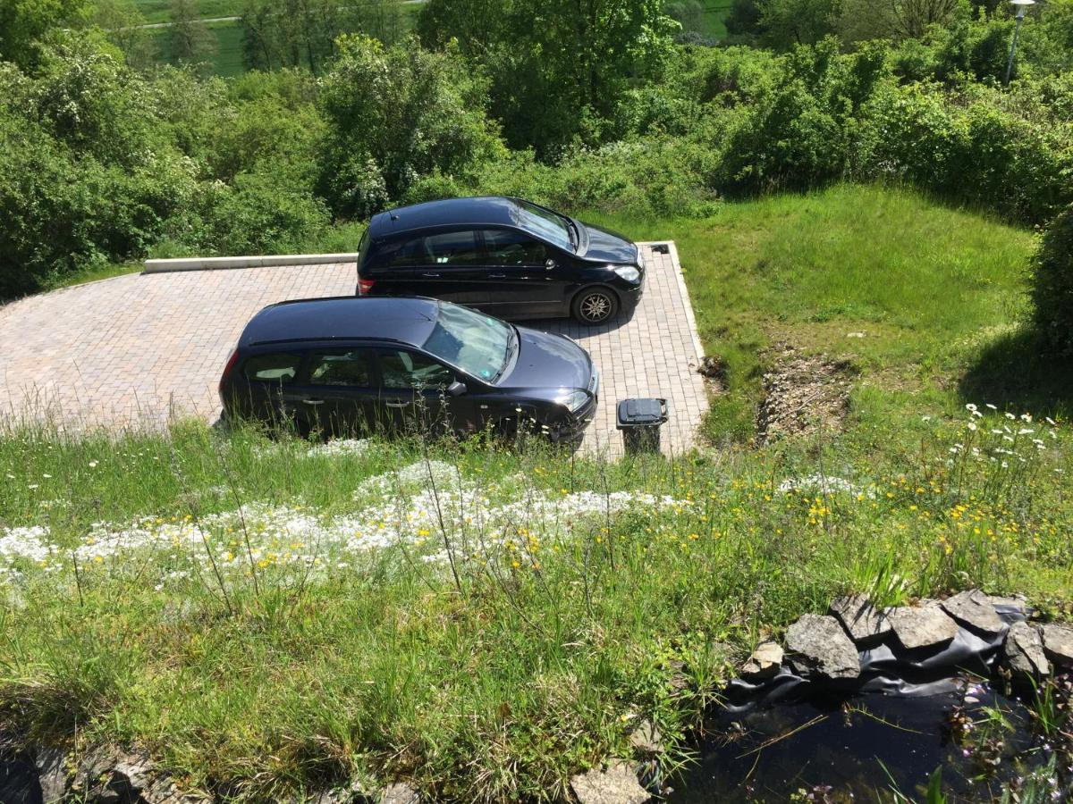 Idyllisch Wohnen Im Weserbergland - Bungalow Mit Phantastischer Aussicht Fuer 4 Personen Polle Екстериор снимка